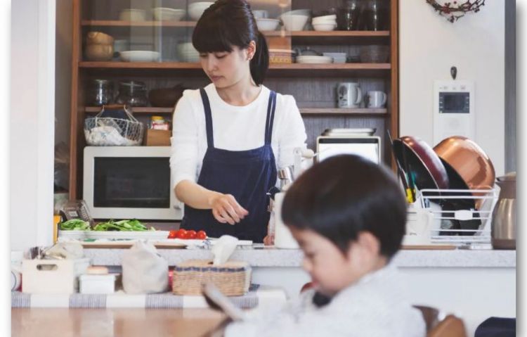 phụ nữ nhật bản làm nội trợ phụ nữ nhật bản làm nội trợ